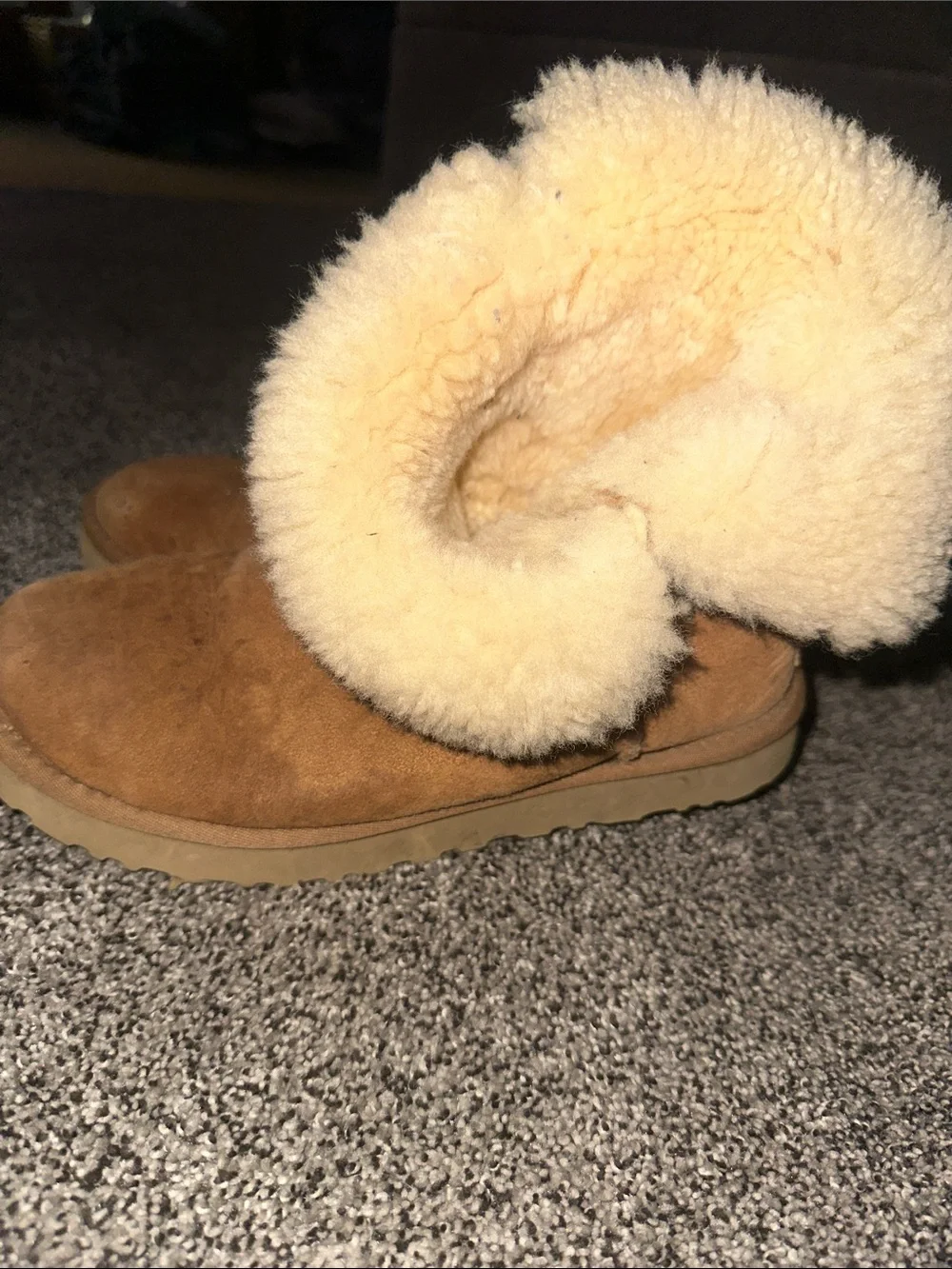 UGG Classic Shearling-Lined Slip-On Boots - Chestnut size 8 Winter Warm